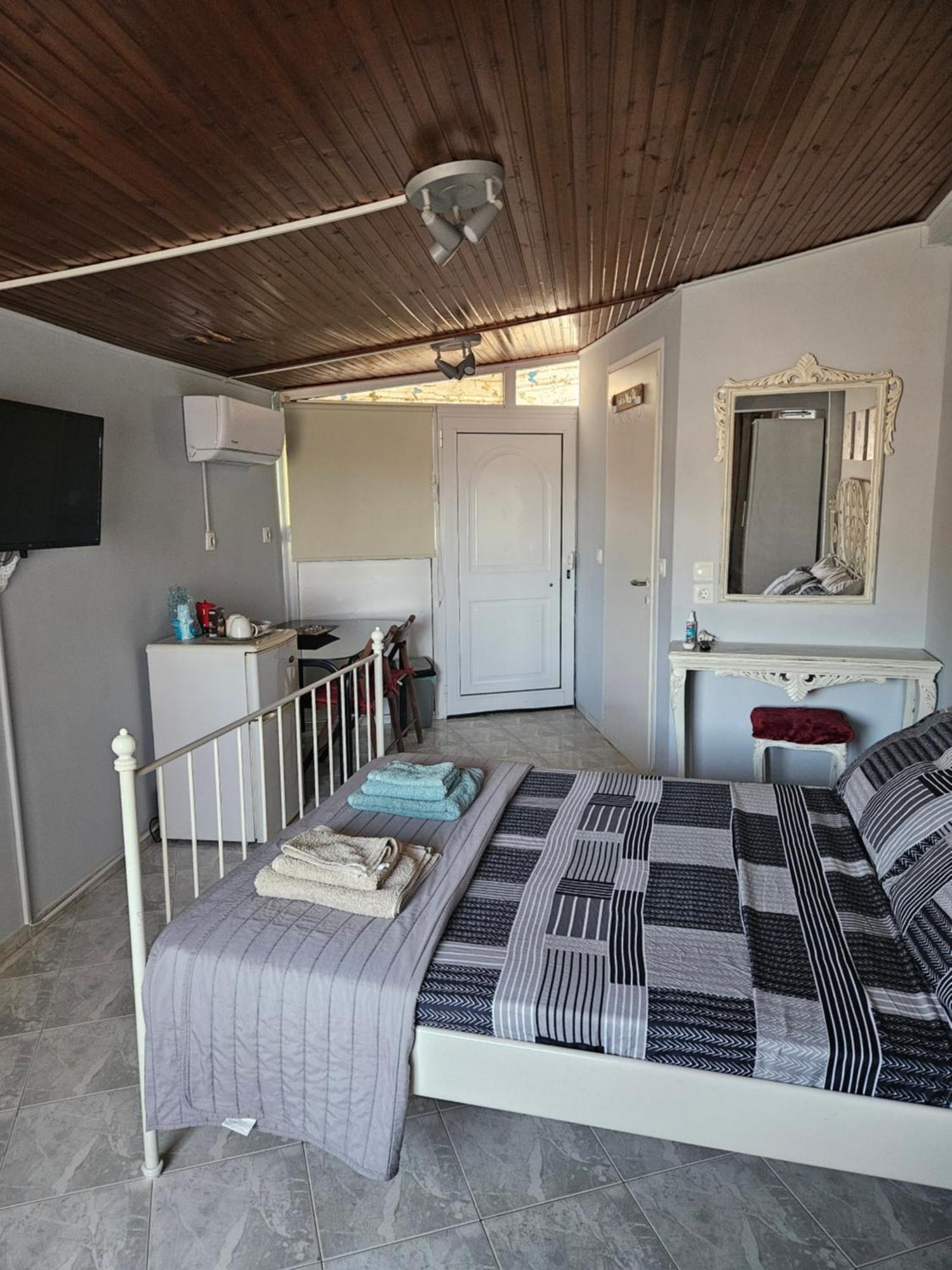 Apartament Με Θέα Το Κάστρο Nafpaktos Zewnętrze zdjęcie